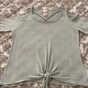 Girls size medium short sleeve shirt